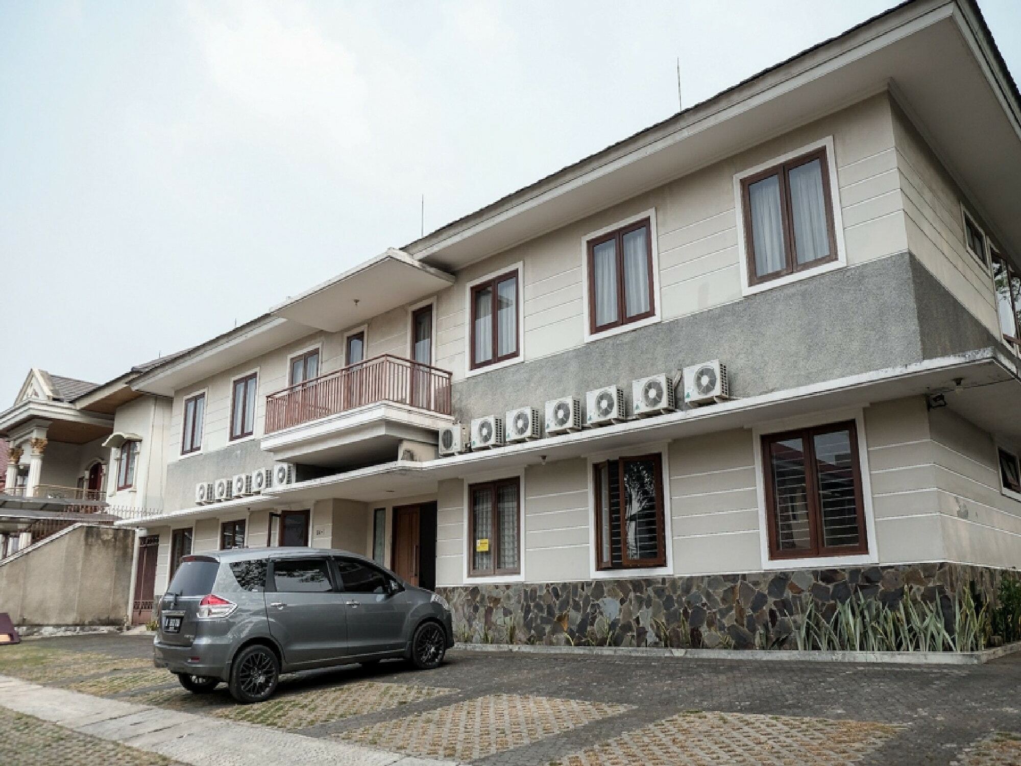 Reddoorz Near Supermall Karawaci 2 Tangerang Dış mekan fotoğraf